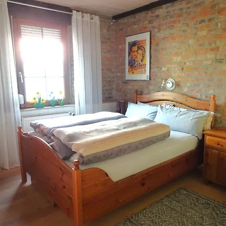 Landhausstil Trifft Moderne Muhlheim am Main Exterior foto